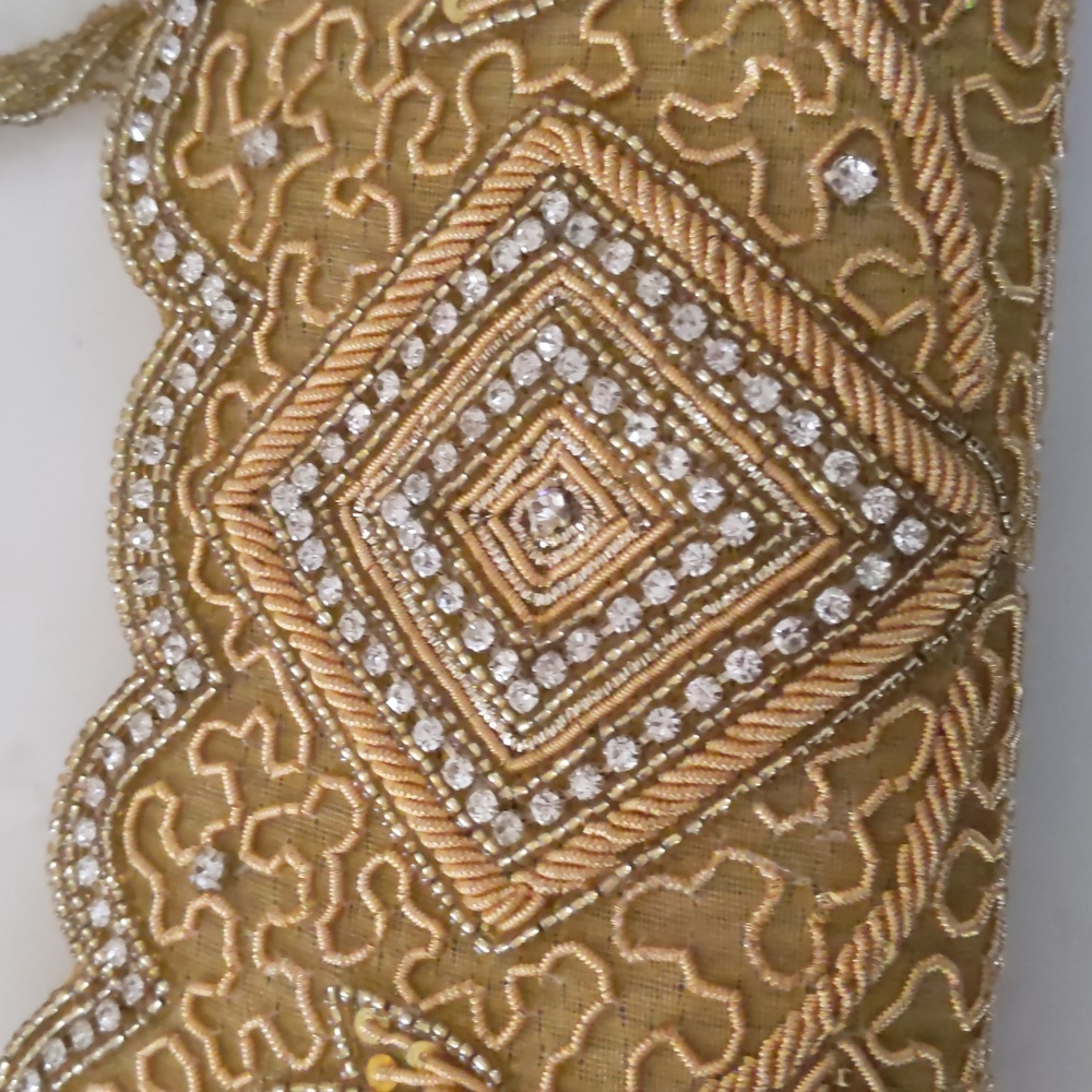 Purse - Picture 2 of 7